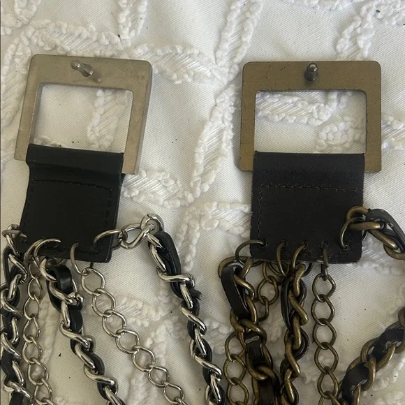 Black Leather Belt with Chain Detail - Picture 7 of 8